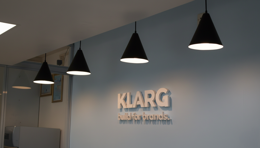 3D Logo mit Abstandshaltern